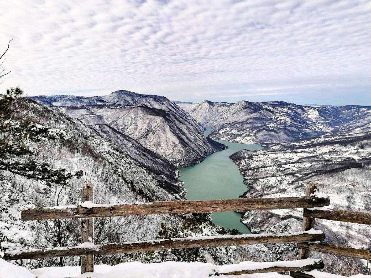 Dren - Banjska Stena Mitrovac Extérieur photo